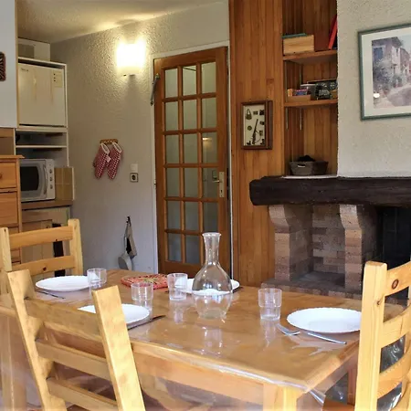Apartment 3 Pieces 6 Couchages Avec Piscine, Animaux Admis A 1850 - Fr-1-330-209
